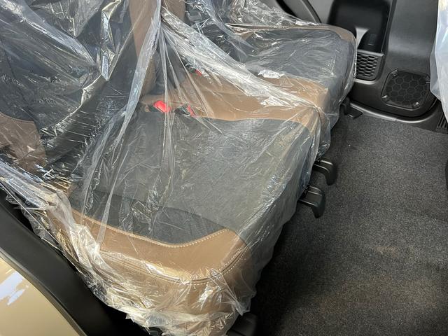 クロスビー ハイブリッドMZ ブラウンアクセントパッケージ装着車 全方位カメラ LEDヘッドライト コーナーセンサー レーンキープアシスト 衝突被害軽減ブレーキ スマートキー USB 純正AW (ベージュブラック)(49枚目)