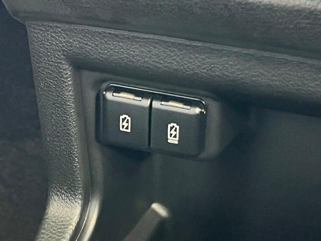 クロスビー ハイブリッドMZ ブラウンアクセントパッケージ装着車 全方位カメラ LEDヘッドライト コーナーセンサー レーンキープアシスト 衝突被害軽減ブレーキ スマートキー USB 純正AW (ベージュブラック)(62枚目)