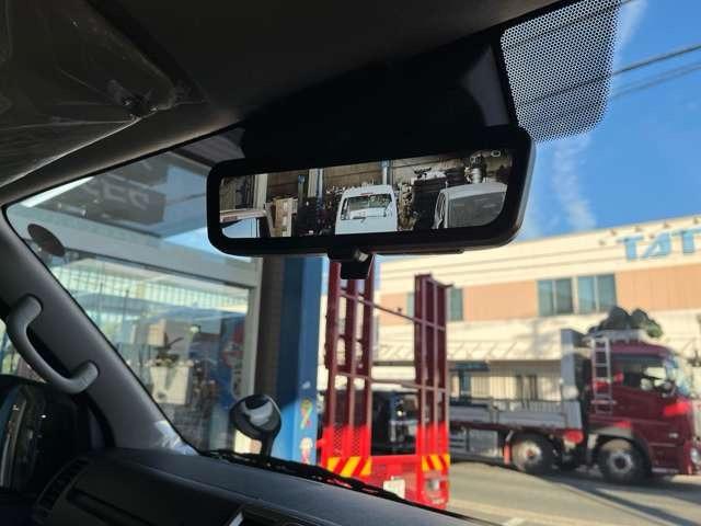 ハイエースワゴン グランドキャビン　ファインテックツアラー　４ＷＤ　デジタルインナーミラー　パノラミックビューモニター　電動スライドドア　ＬＥＤヘッドライト　寒冷地仕様　禁煙車　オットマン　コーナーセンサー（3枚目）