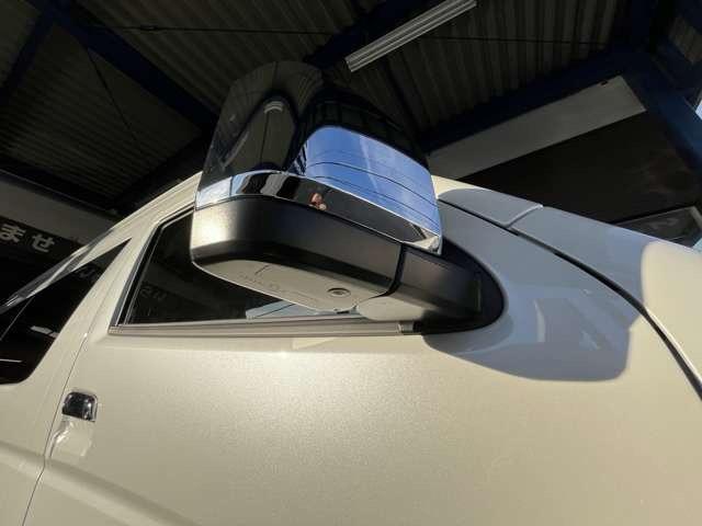 ハイエースワゴン グランドキャビン　ファインテックツアラー　４ＷＤ　デジタルインナーミラー　パノラミックビューモニター　電動スライドドア　ＬＥＤヘッドライト　寒冷地仕様　禁煙車　オットマン　コーナーセンサー（10枚目）