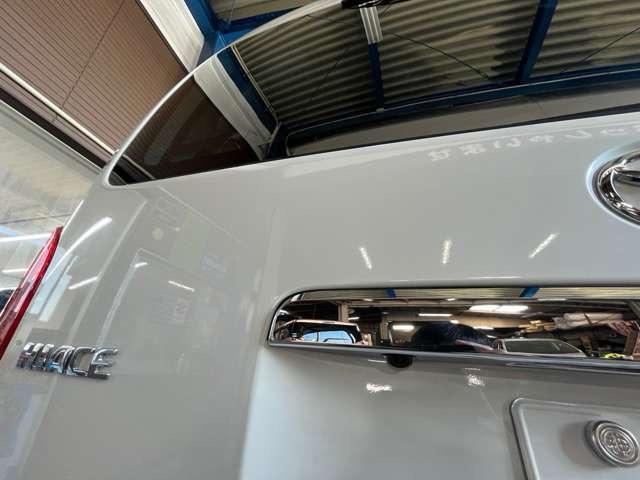 ハイエースワゴン グランドキャビン　ファインテックツアラー　４ＷＤ　デジタルインナーミラー　パノラミックビューモニター　電動スライドドア　ＬＥＤヘッドライト　寒冷地仕様　禁煙車　オットマン　コーナーセンサー（11枚目）