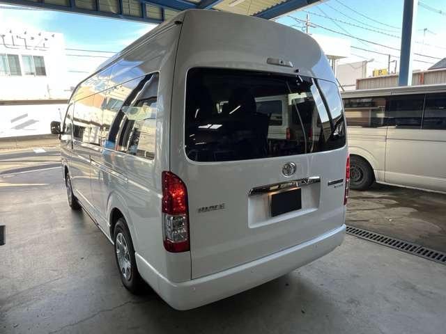 ハイエースワゴン グランドキャビン　ファインテックツアラー　４ＷＤ　デジタルインナーミラー　パノラミックビューモニター　電動スライドドア　ＬＥＤヘッドライト　寒冷地仕様　禁煙車　オットマン　コーナーセンサー（27枚目）