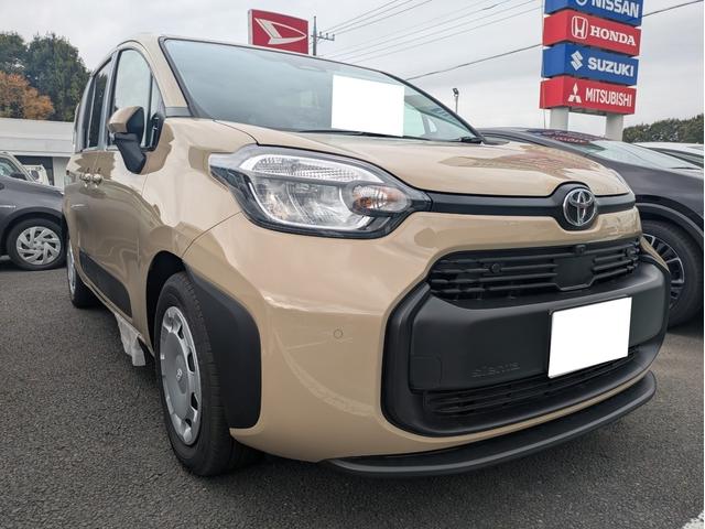 シエンタ ハイブリッドＧ　登録済未使用車　１０．５インチディスプレイオーディオレＰＬＵＳ　ＥＴＣ２．０　ドラレコ前後　シートヒーター（3枚目）