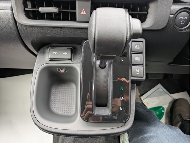 シエンタ ハイブリッドＧ　登録済未使用車　１０．５インチディスプレイオーディオレＰＬＵＳ　ＥＴＣ２．０　ドラレコ前後　シートヒーター（35枚目）