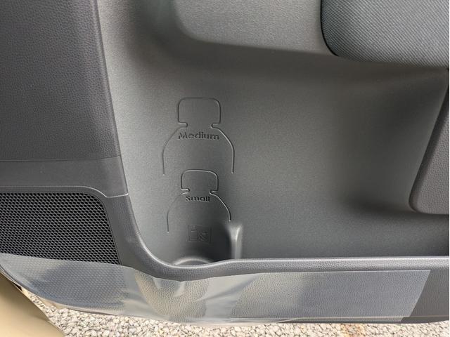 シエンタ ハイブリッドＧ　登録済未使用車　１０．５インチディスプレイオーディオレＰＬＵＳ　ＥＴＣ２．０　ドラレコ前後　シートヒーター（42枚目）