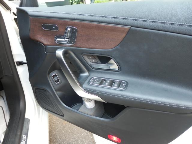 CLAクラス シューティングブレーク CLA180 シューティングブレーク ドライブレコーダー TV クリアランスソナー オートクルーズコントロール 衝突被害軽減システム アルミホイール LEDヘッドランプ パワーシート スマートキー 電動格納ミラー AT 盗難防止システム(8枚目)