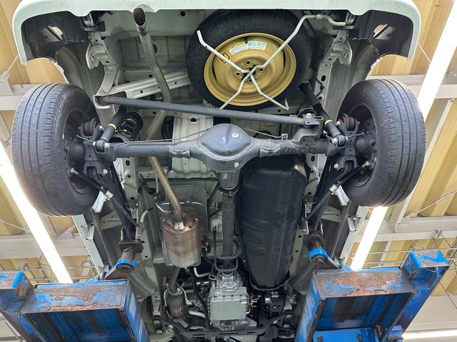 エブリイワゴン ＪＰターボ　２ＷＤ　ハイルーフ　ＡＡＣ　スマートキー　パワーウィンドウ　パワーステアリング　衝突安全ボディ　衝突被害軽減システム　ＡＢＳ　横滑り防止　運転席エアバッグ　助手席エアバッグ　ベンチシート　フルフラット（8枚目）