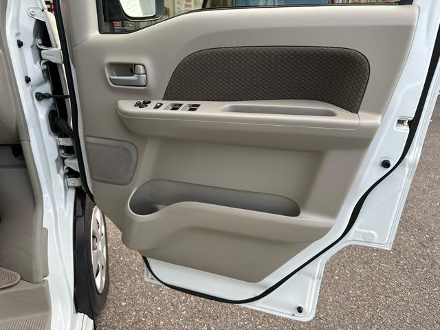 エブリイワゴン ＪＰターボ　２ＷＤ　ハイルーフ　ＡＡＣ　スマートキー　パワーウィンドウ　パワーステアリング　衝突安全ボディ　衝突被害軽減システム　ＡＢＳ　横滑り防止　運転席エアバッグ　助手席エアバッグ　ベンチシート　フルフラット（30枚目）