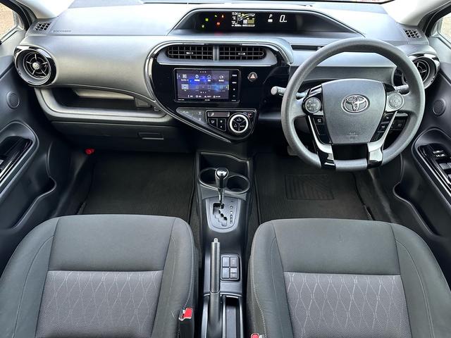 アクア Ｓスタイルブラック　トヨタセーフティーセンス　衝突被害軽減システム　盗難防止システム　ナビ　バックカメラ　ＥＴＣ　ＬＥＤヘッドライト　スマートキー（3枚目）