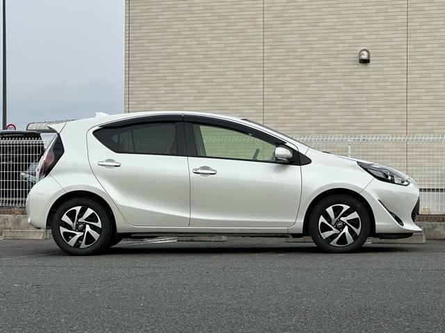 アクア Ｓスタイルブラック　トヨタセーフティーセンス　衝突被害軽減システム　盗難防止システム　ナビ　バックカメラ　ＥＴＣ　ＬＥＤヘッドライト　スマートキー（7枚目）