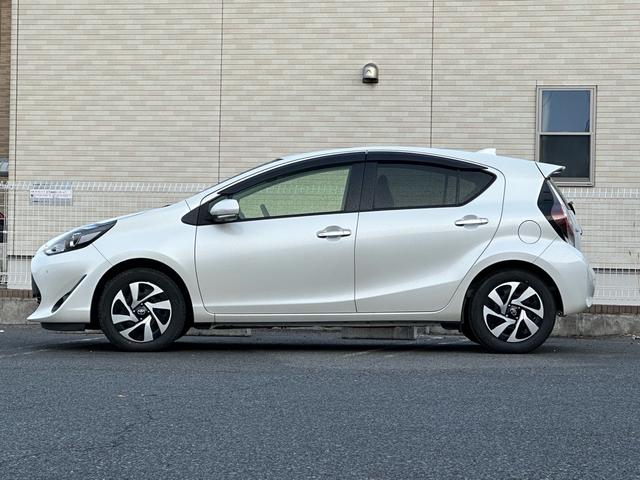 アクア Ｓスタイルブラック　トヨタセーフティーセンス　衝突被害軽減システム　盗難防止システム　ナビ　バックカメラ　ＥＴＣ　ＬＥＤヘッドライト　スマートキー（8枚目）