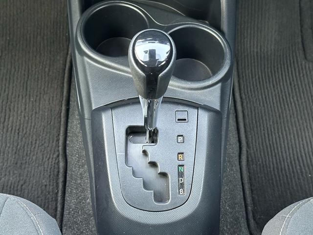 アクア Ｓスタイルブラック　トヨタセーフティーセンス　衝突被害軽減システム　盗難防止システム　ナビ　バックカメラ　ＥＴＣ　ＬＥＤヘッドライト　スマートキー（15枚目）