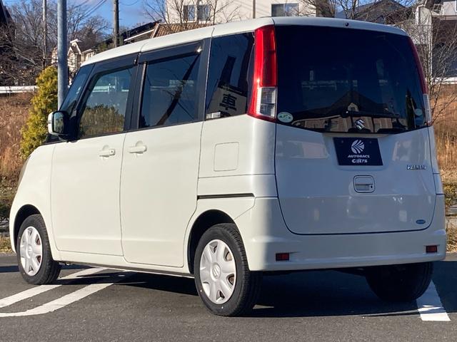 パレット リミテッド　ＨＩＤ　左側電動スライドドア　社外ＣＤ　プッシュスタート　純正フロアマット（6枚目）