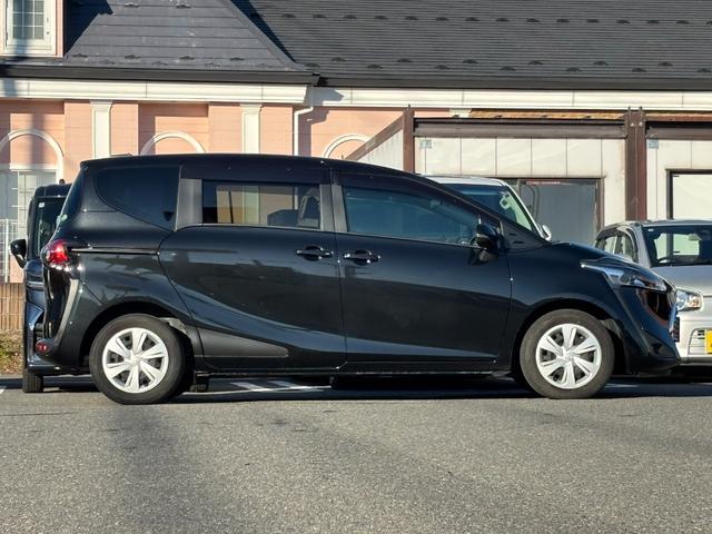 シエンタ ファンベースＧ　セーフティーエディション　２列シート５人乗り・純正ナビ・ＴＶ・ＥＴＣ・パノラビックビューモニター・運転席／助手席シートヒーター・ステアリングヒーター・左右電動スライドドア・インテリジェントクリアランスソナー（42枚目）