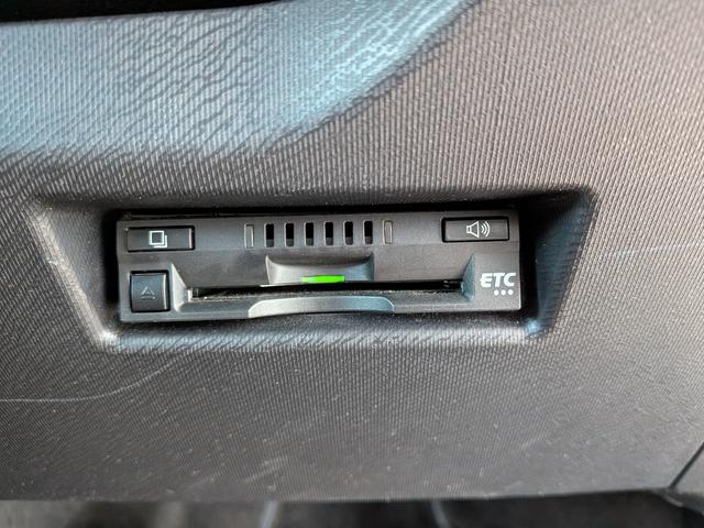 アクア Sスタイルブラック 2WD トヨタセーフティセンス 純正フルセグナビ バックカメラ ETC 前後ドライブレコーダー オートライト スマートキー プッシュスタート(6枚目)