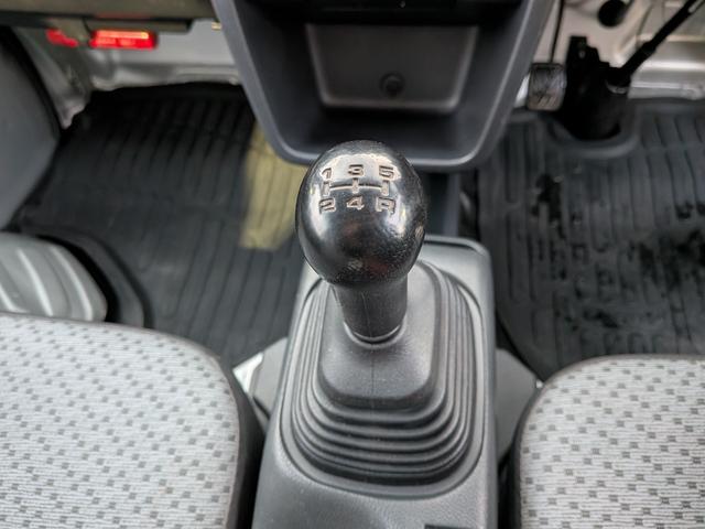 キャリイトラック ＫＣエアコン・パワステ　５速マニュアル　４ＷＤ　エアコン　パワステ（3枚目）