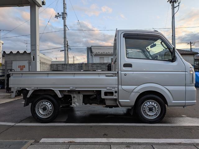 キャリイトラック ＫＣエアコン・パワステ　５速マニュアル　４ＷＤ　エアコン　パワステ（12枚目）