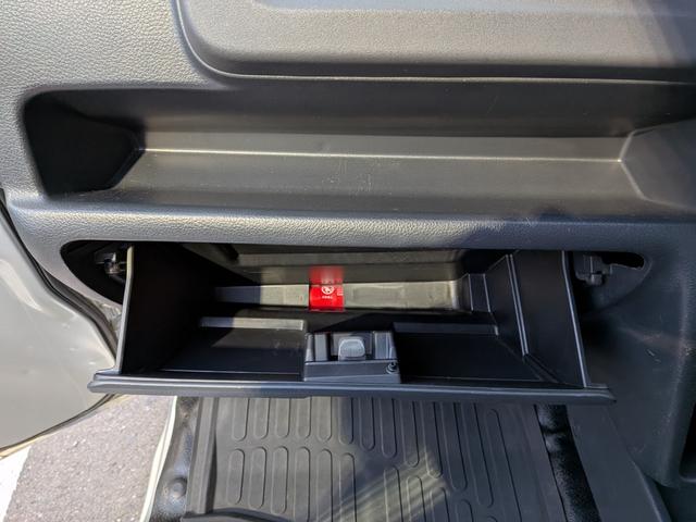 キャリイトラック ＫＣエアコン・パワステ　５速マニュアル　４ＷＤ　エアコン　パワステ（32枚目）