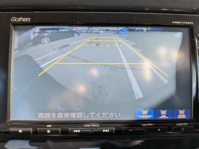 バックカメラ装備！狭いスペースでも慌てません。