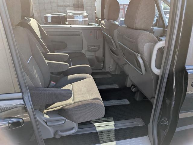 通常のオートローンに加えて、残価設定型ローン（新車）、自由払いローン、残価清算ローンの４種類をご準備しております