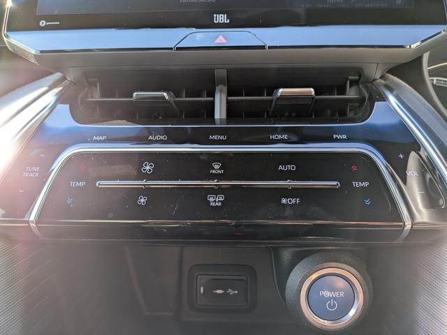 ハリアーハイブリッド Ｚ　純正フルセグナビ　ＪＢＬ　バックモニター　ＥＴＣ２．０　純正ドラレコ　電動リアゲート　衝突被害軽減システム　デジタルインナーミラー　クルーズコントロール　純正１９インチアルミ　ＬＥＤヘッドライト（30枚目）