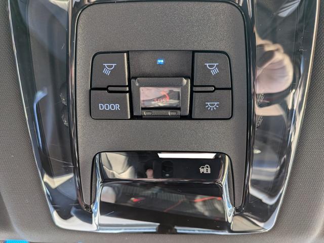 ハリアーハイブリッド Ｚ　純正フルセグナビ　ＪＢＬ　バックモニター　ＥＴＣ２．０　純正ドラレコ　電動リアゲート　衝突被害軽減システム　デジタルインナーミラー　クルーズコントロール　純正１９インチアルミ　ＬＥＤヘッドライト（39枚目）