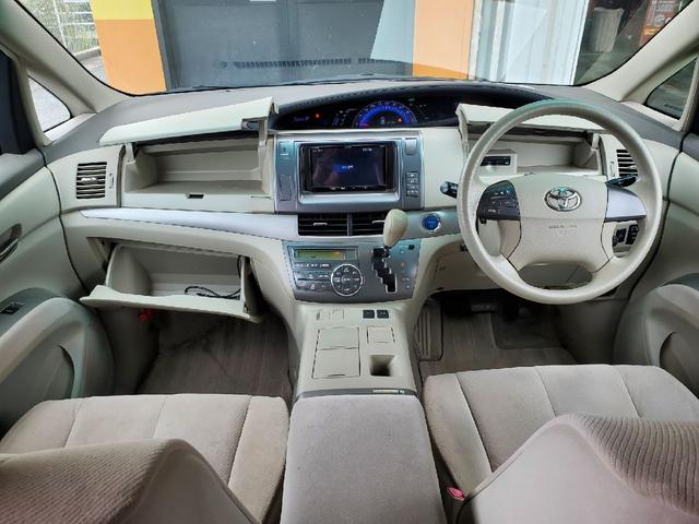 エスティマハイブリッド Ｘ　両側電動スライド　キーレス　フルセグ　ナビ＆ＴＶ　１７アルミホイール　乗車定員８人　エアバッグ　オートマ　フル装備　助手席エアバッグ　ＨＩＤヘッドライト　ＥＴＣ　バックカメラ　スマートキー（24枚目）