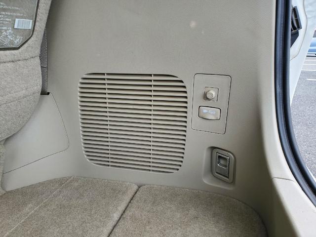 エスティマハイブリッド Ｘ　両側電動スライド　キーレス　フルセグ　ナビ＆ＴＶ　１７アルミホイール　乗車定員８人　エアバッグ　オートマ　フル装備　助手席エアバッグ　ＨＩＤヘッドライト　ＥＴＣ　バックカメラ　スマートキー（27枚目）