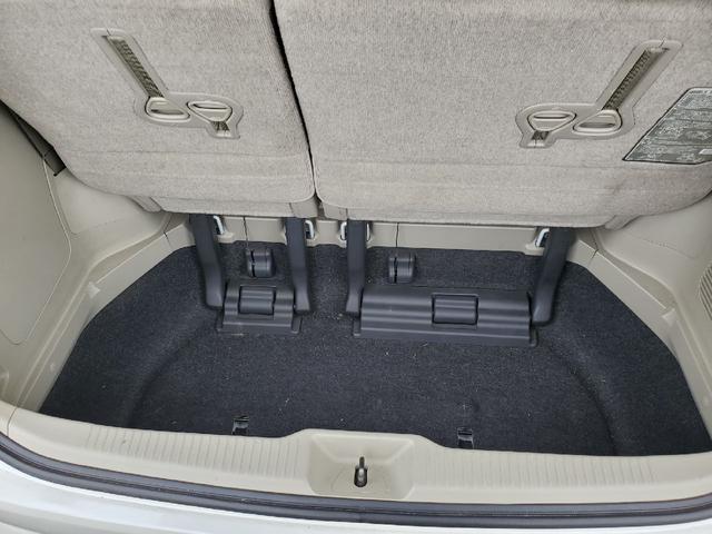 エスティマハイブリッド Ｘ　両側電動スライド　キーレス　フルセグ　ナビ＆ＴＶ　１７アルミホイール　乗車定員８人　エアバッグ　オートマ　フル装備　助手席エアバッグ　ＨＩＤヘッドライト　ＥＴＣ　バックカメラ　スマートキー（31枚目）