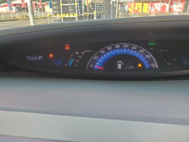 エスティマハイブリッド Ｘ　両側電動スライド　キーレス　フルセグ　ナビ＆ＴＶ　１７アルミホイール　乗車定員８人　エアバッグ　オートマ　フル装備　助手席エアバッグ　ＨＩＤヘッドライト　ＥＴＣ　バックカメラ　スマートキー（32枚目）
