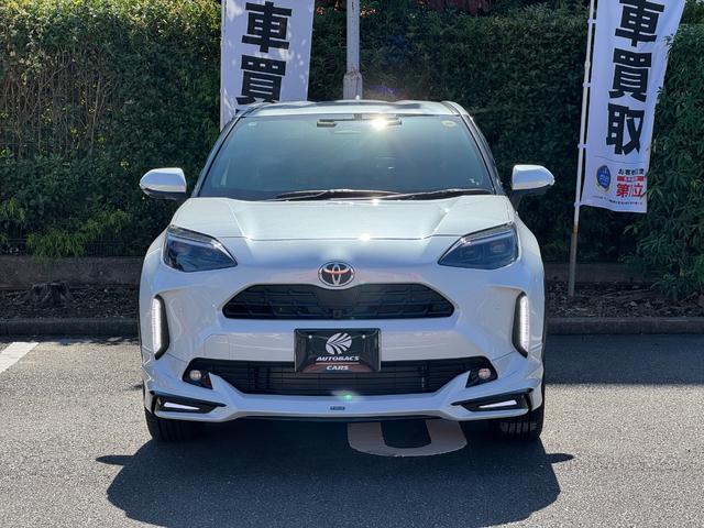 ヤリスクロス ハイブリッドＺ　トヨタチームメイト／セーフティセンス／ブラインドスポットモニター／モデリスタエアロ（Ｆ／Ｓ／Ｒ）／モデリスタルーフスポイラー／パワーバックドア／ＬＥＤヘッドランプ＆フロントフォグランプ／ハーフレザー（12枚目）