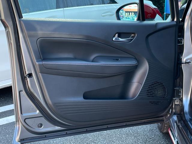 オーラ ニスモ ワンオーナー/プロパイロット/アラウンドビューモニター/クリアランスソナー/ブラインドスポットモニター/デジタルインナーミラー/前席シートヒーター/ステアリングヒーター/おくだけ充電器/ETC2.0(30枚目)