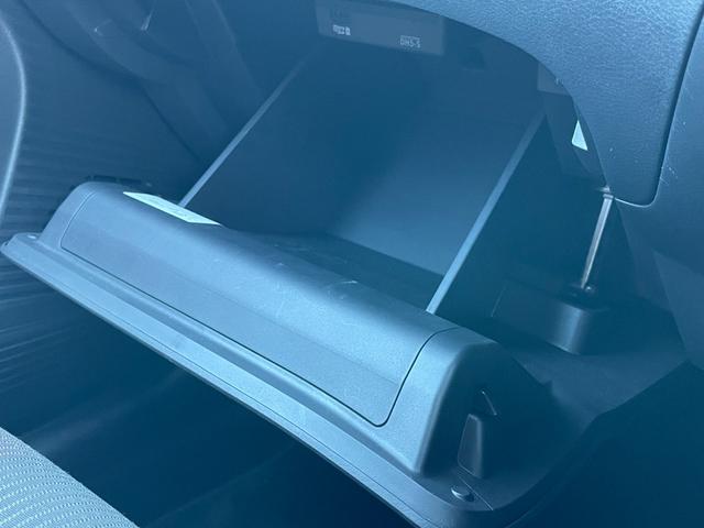 オーラ ニスモ ワンオーナー/プロパイロット/アラウンドビューモニター/クリアランスソナー/ブラインドスポットモニター/デジタルインナーミラー/前席シートヒーター/ステアリングヒーター/おくだけ充電器/ETC2.0(39枚目)