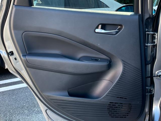 オーラ ニスモ ワンオーナー/プロパイロット/アラウンドビューモニター/クリアランスソナー/ブラインドスポットモニター/デジタルインナーミラー/前席シートヒーター/ステアリングヒーター/おくだけ充電器/ETC2.0(42枚目)