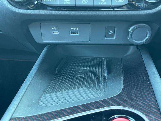 オーラ ニスモ ワンオーナー/プロパイロット/アラウンドビューモニター/クリアランスソナー/ブラインドスポットモニター/デジタルインナーミラー/前席シートヒーター/ステアリングヒーター/おくだけ充電器/ETC2.0(45枚目)