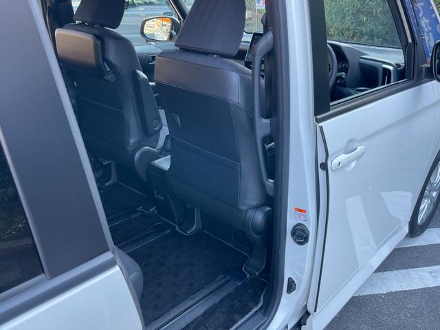 ノア ハイブリッドＳ－Ｇ　ワンオーナー　ナビＴＶ　ＤＶＤ　ＥＴＣ　バックカメラ　追従クルーズコントロール　レーンアシスト　衝突被害軽減ブレーキ　両側スライド・片側電動　オートハイビーム　ＬＥＤヘッドランプ　スマートキー（44枚目）