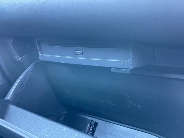 ノア ハイブリッドＳ－Ｇ　ワンオーナー　ナビＴＶ　ＤＶＤ　ＥＴＣ　バックカメラ　追従クルーズコントロール　レーンアシスト　衝突被害軽減ブレーキ　両側スライド・片側電動　オートハイビーム　ＬＥＤヘッドランプ　スマートキー（45枚目）