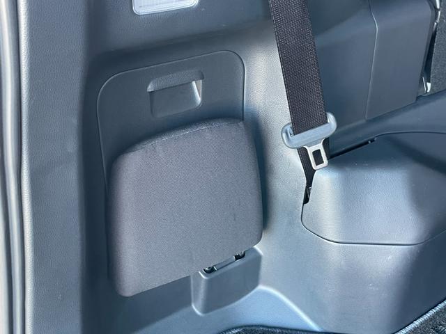 ノア ハイブリッドＳ－Ｇ　ワンオーナー　ナビＴＶ　ＤＶＤ　ＥＴＣ　バックカメラ　追従クルーズコントロール　レーンアシスト　衝突被害軽減ブレーキ　両側スライド・片側電動　オートハイビーム　ＬＥＤヘッドランプ　スマートキー（68枚目）