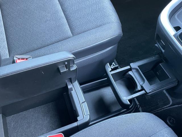 ノア ハイブリッドＳ－Ｇ　ワンオーナー　ナビＴＶ　ＤＶＤ　ＥＴＣ　バックカメラ　追従クルーズコントロール　レーンアシスト　衝突被害軽減ブレーキ　両側スライド・片側電動　オートハイビーム　ＬＥＤヘッドランプ　スマートキー（72枚目）