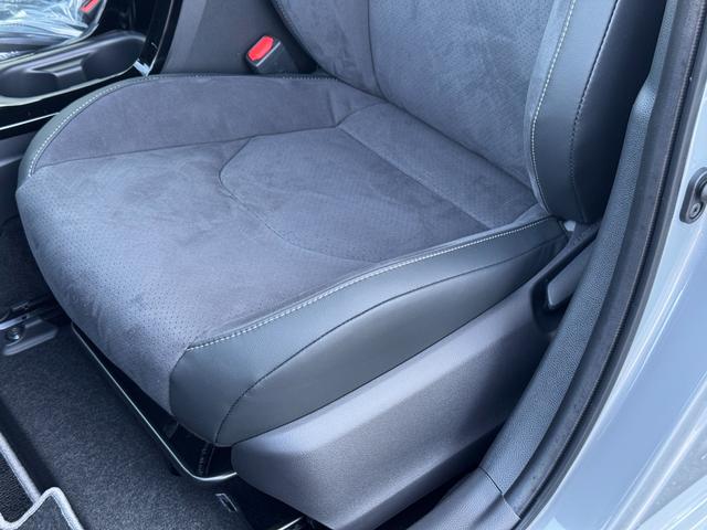 カローラツーリング アクティブスポーツ　特別仕様車／セーフティーセンス／ＢＳＭ／Ｔ－コネクトナビ／フルセグ／ＥＴＣ２．０／バックカメラ／クリアランスソナー／前席シートヒーター／ステアリングヒーター／ＡＣ１００Ｖ・１５００Ｗ電源（33枚目）