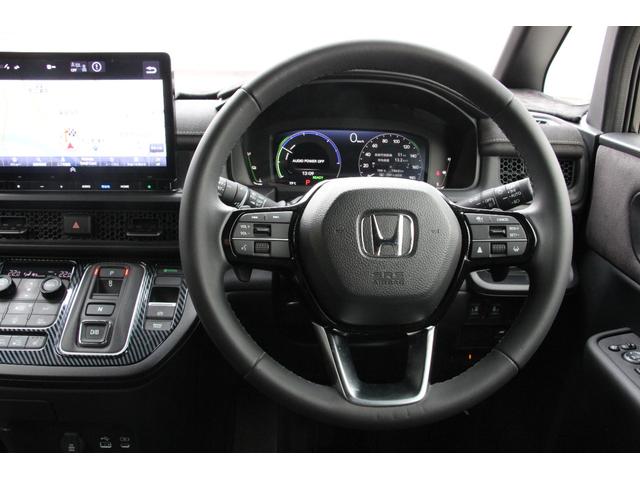 ステップワゴン e:HEVスパーダ プレミアムライン ワンオーナー ETC 全周囲カメラ ナビ クリアランスソナー オートクルーズコントロール レーンアシスト 衝突被害軽減システム 両側電動スライドドア オートライト LEDヘッドランプ(3枚目)