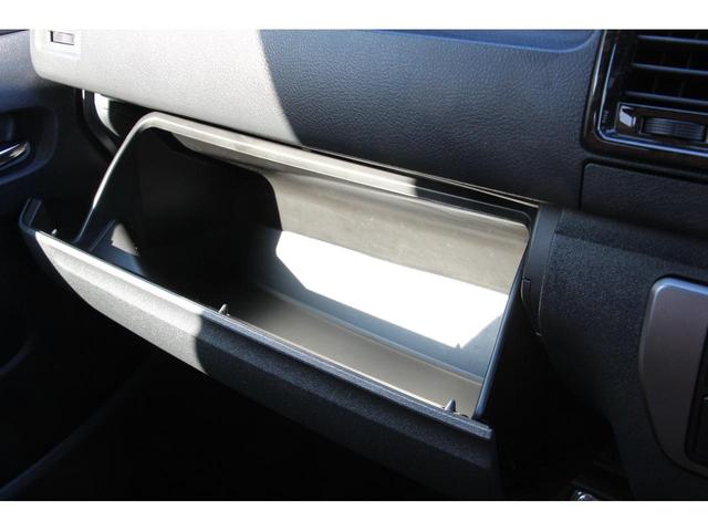 ハイエースバン スーパーＧＬ　ダークプライムＩＩ　ベッドキット　シートカバー　全周囲カメラ　ナビ　ＴＶ　ＥＴＣ　両側パワースライドドア　レーンアシスト　衝突被害軽減システム　オートマチックハイビーム　スマートキー　電動格納ミラー（20枚目）