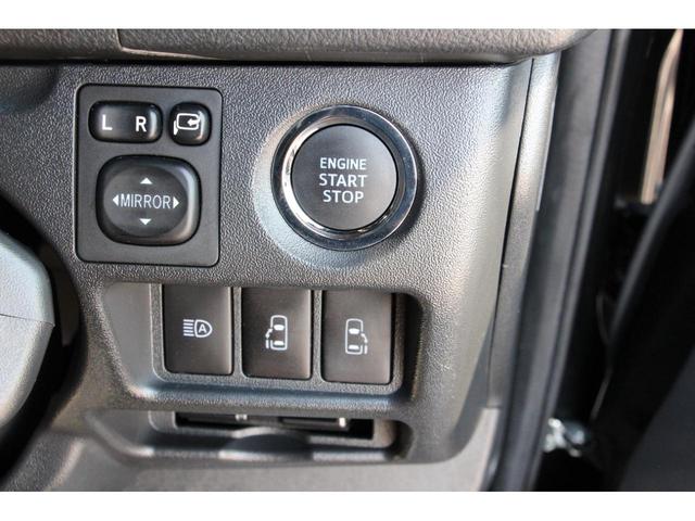 ハイエースバン スーパーＧＬ　ダークプライムＩＩ　ベッドキット　シートカバー　全周囲カメラ　ナビ　ＴＶ　ＥＴＣ　両側パワースライドドア　レーンアシスト　衝突被害軽減システム　オートマチックハイビーム　スマートキー　電動格納ミラー（21枚目）