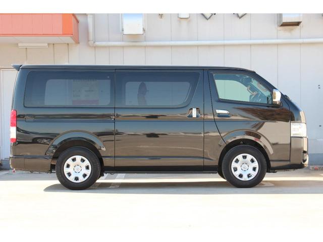 ハイエースバン スーパーＧＬ　ダークプライムＩＩ　ベッドキット　シートカバー　全周囲カメラ　ナビ　ＴＶ　ＥＴＣ　両側パワースライドドア　レーンアシスト　衝突被害軽減システム　オートマチックハイビーム　スマートキー　電動格納ミラー（31枚目）