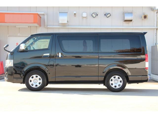 ハイエースバン スーパーＧＬ　ダークプライムＩＩ　ベッドキット　シートカバー　全周囲カメラ　ナビ　ＴＶ　ＥＴＣ　両側パワースライドドア　レーンアシスト　衝突被害軽減システム　オートマチックハイビーム　スマートキー　電動格納ミラー（35枚目）