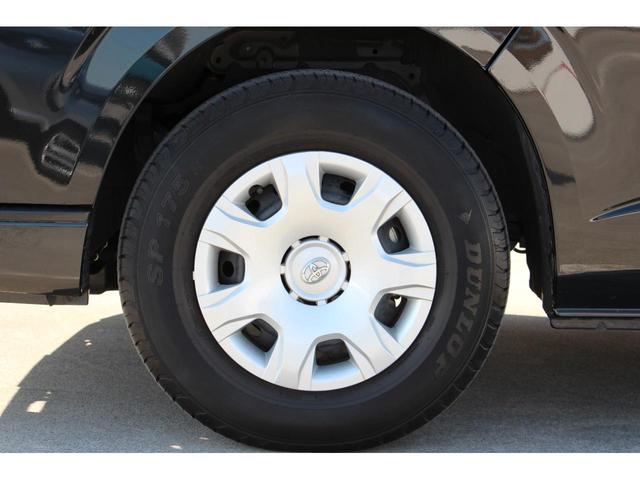 ハイエースバン スーパーＧＬ　ダークプライムＩＩ　ベッドキット　シートカバー　全周囲カメラ　ナビ　ＴＶ　ＥＴＣ　両側パワースライドドア　レーンアシスト　衝突被害軽減システム　オートマチックハイビーム　スマートキー　電動格納ミラー（37枚目）