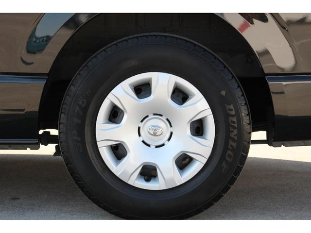 ハイエースバン スーパーＧＬ　ダークプライムＩＩ　ベッドキット　シートカバー　全周囲カメラ　ナビ　ＴＶ　ＥＴＣ　両側パワースライドドア　レーンアシスト　衝突被害軽減システム　オートマチックハイビーム　スマートキー　電動格納ミラー（39枚目）