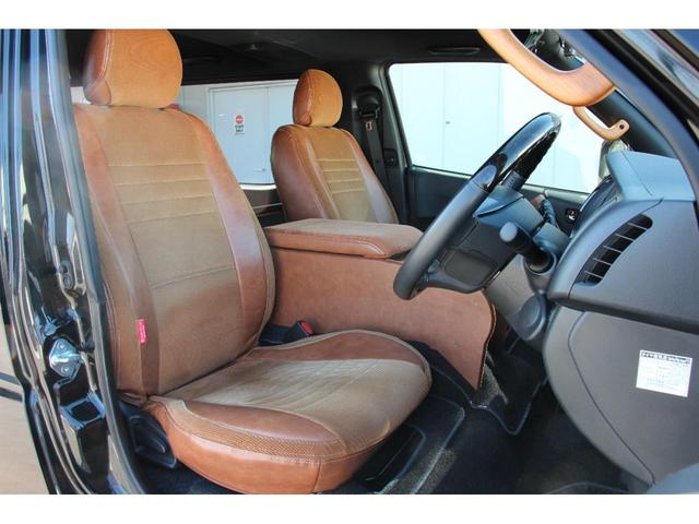 ハイエースバン スーパーＧＬ　ダークプライムＩＩ　ベッドキット　シートカバー　全周囲カメラ　ナビ　ＴＶ　ＥＴＣ　両側パワースライドドア　レーンアシスト　衝突被害軽減システム　オートマチックハイビーム　スマートキー　電動格納ミラー（45枚目）