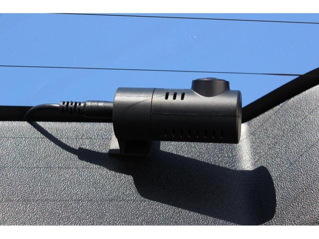 ハイエースバン スーパーＧＬ　ダークプライムＩＩ　ベッドキット　シートカバー　全周囲カメラ　ナビ　ＴＶ　ＥＴＣ　両側パワースライドドア　レーンアシスト　衝突被害軽減システム　オートマチックハイビーム　スマートキー　電動格納ミラー（64枚目）