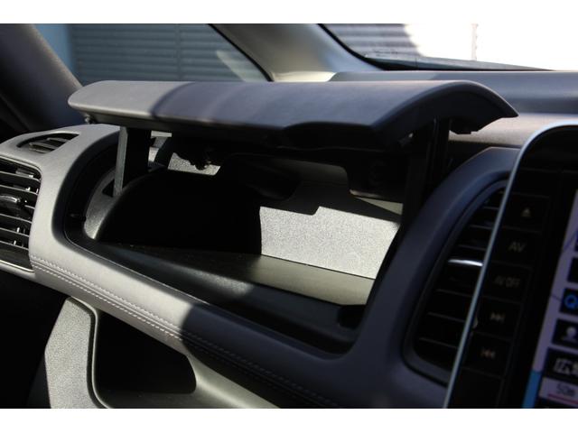 セレナ ｅ－パワー　ハイウェイスターＶ　ワンオーナー　プロパイロット　アラウンドビューモニター　ナビ　ＴＶ　クリアランスソナー　両側電動スライドドア　オートライト　ＬＥＤヘッドランプ　スマートキー（13枚目）